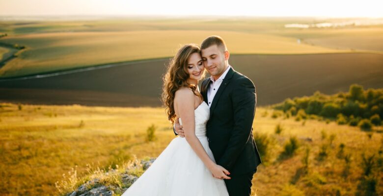 Beautiful couple posing on their wedding day