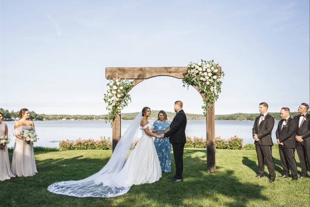 People get married at the altar